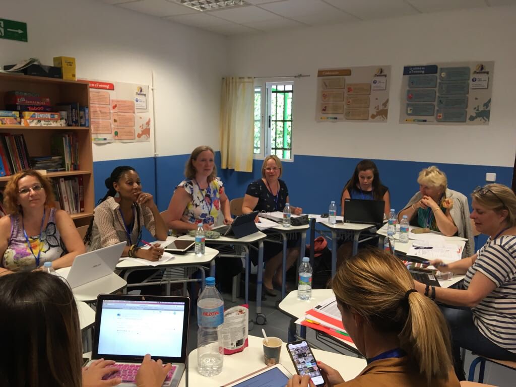 Erasmus+, four c’s of the 21st century: voorbereiding e-twinningprojecten en leerlingenreizen naar Bologna, Hannover en Eurovillas.