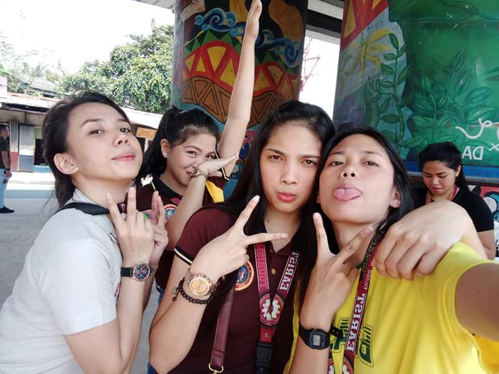 ZachTrixia's tweet photo. Sumakit katawan ko sa practice pota but, worth it naman di tayo papakabogs😂 #dancerkuno @MaiQueral @grazieeepeco @itsrhzznav @shaidiolata https://t.co/dYaht5pTkI