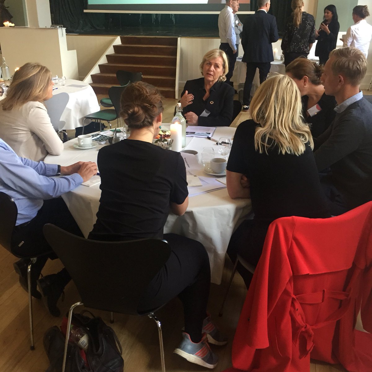 AkademietSI's tweet photo. .@Mindyourownbusiness, @ibmdanmark, @novonordisk og @jyskebank fortæller og går i dialog om, hvordan arbejder de med social innovation og partnerskaber. #camp4 @Tuborgfondet @frivilligraadet https://t.co/e8wq0YmADQ