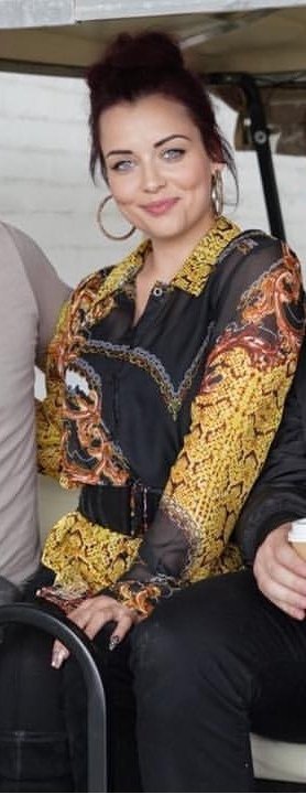 🦋𝓦ɦเtภεץ 𝓓εคภ🧁𝓢𝓱𝓸𝓷𝓪 𝓕𝓪𝓷💓 (@whitneydeanx2) on Twitter photo 