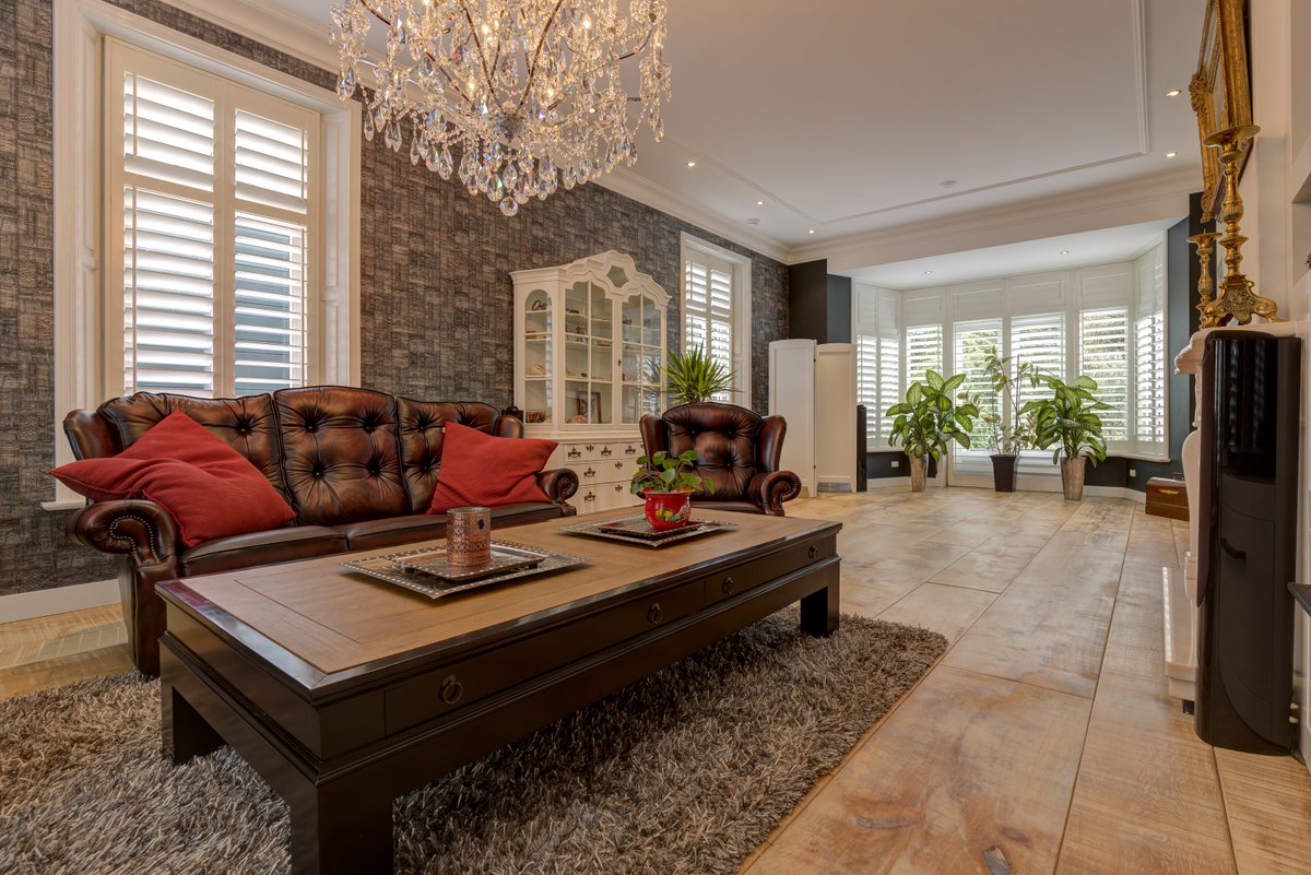 FBHout's tweet photo. Just another fantastic custom-made Prestige Wide Plank project. The end result is a robust, superb XXL floor with impressive planks up to 4 meters long and 50 centimeters in width. Completely designed by the customers themselves! #FSC #Cradle2Cradle #woodflooring #interiordesign https://t.co/QzvqcDSQZj