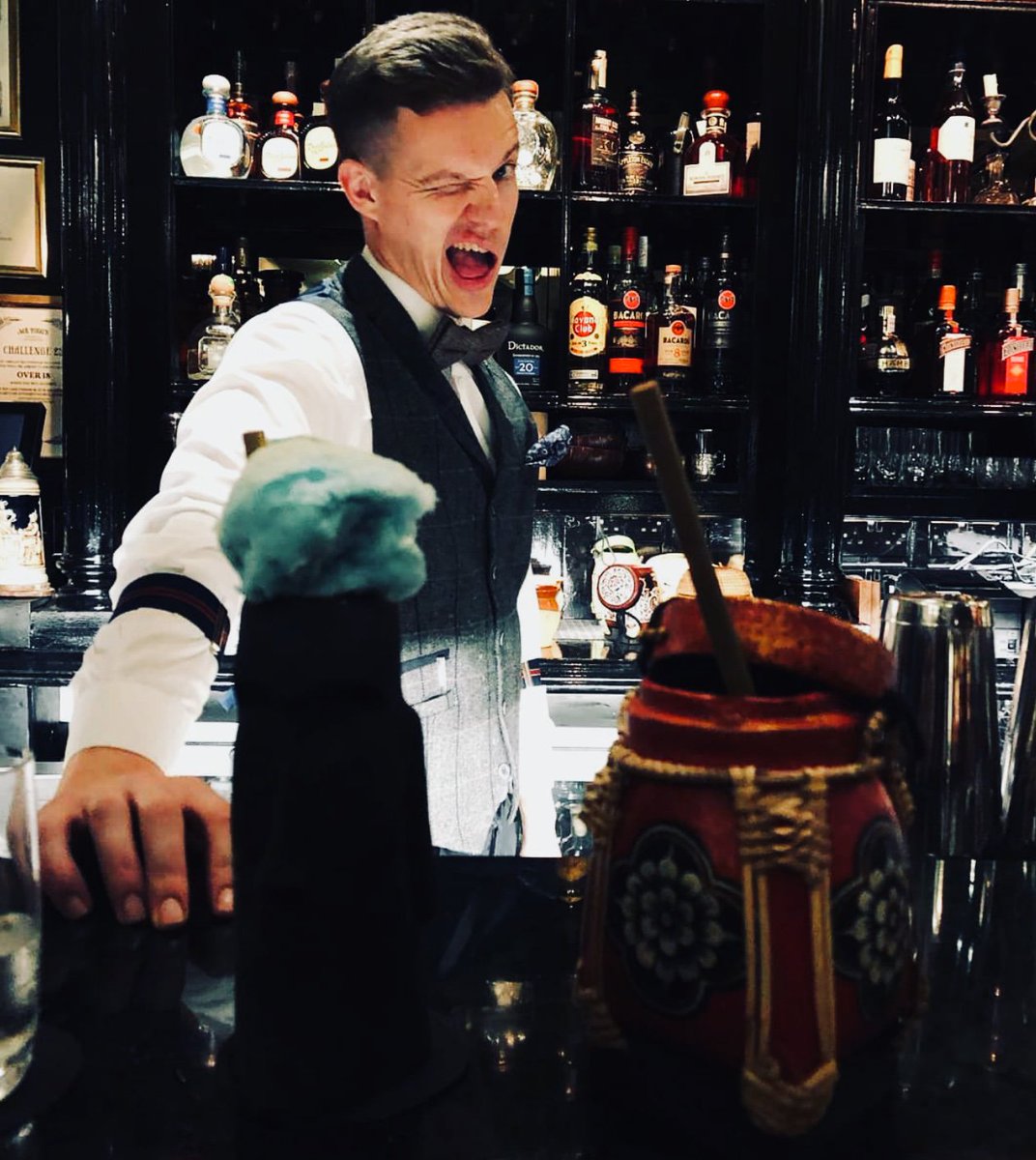 coventgardenuk's tweet image. Don’t forget the new @MrFoggsGB  #societyofexploration bar is opening Today!!!! Make sure you check it out it looks amazing!

#ginandtonic #drinks #newopening #bar #cocktails #gin #girlsnightout #drink #coventgarden