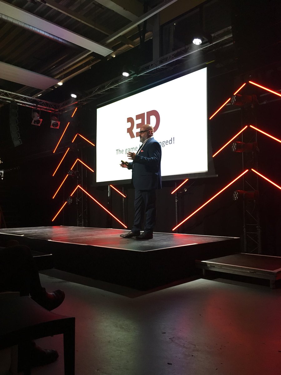 rockstart's tweet photo. Next up RedCrox (Czech Republic) is the worlds first 100% cash back marketplace which combines shopping, sports betting, and entertainment into one unique platform #WMDemoDay https://t.co/JIZVuWqJhs