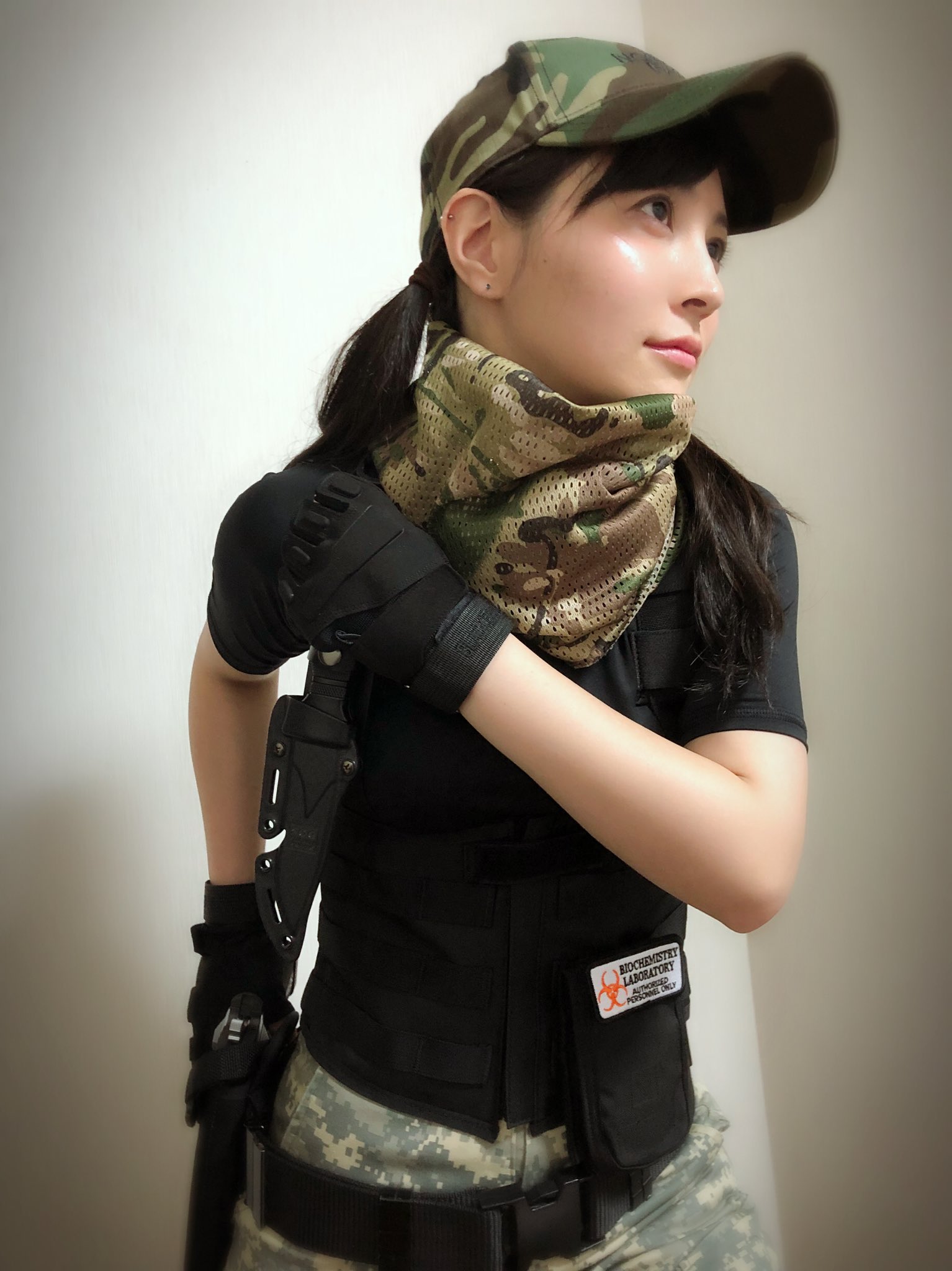 大河内あきな ちょっとお久しぶりの サバゲファッションフォト Airsoft Airsofter Airsoftgame Airsofterphoto サバゲー サバゲ サバイバルゲーム コルセットリグ 迷彩 ハンドガン ハイキャパ Thenorthface ノースフェイス サバゲー女子