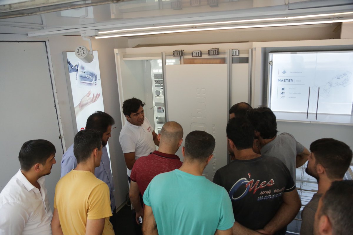 SametGroup's tweet image. SAMET Mastersclub "Mobilyanın Üstatları Buluşuyor" etkinliğimizin son gününde Gamas Mobilyacılar sitesinde etkinliğimiz devam ediyor. Etkinlik alanımızdaki yarışmalar ve sürpriz hediyeler ile tüm üstatlarımızı bekliyoruz.
#SAMET #SametGrup #SametMastersclub