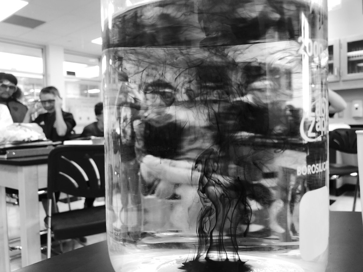 TheChristineRog's tweet photo. Convection current time! #casdproud #tlap #stem #makelearningfun https://t.co/OWvegOgNlU