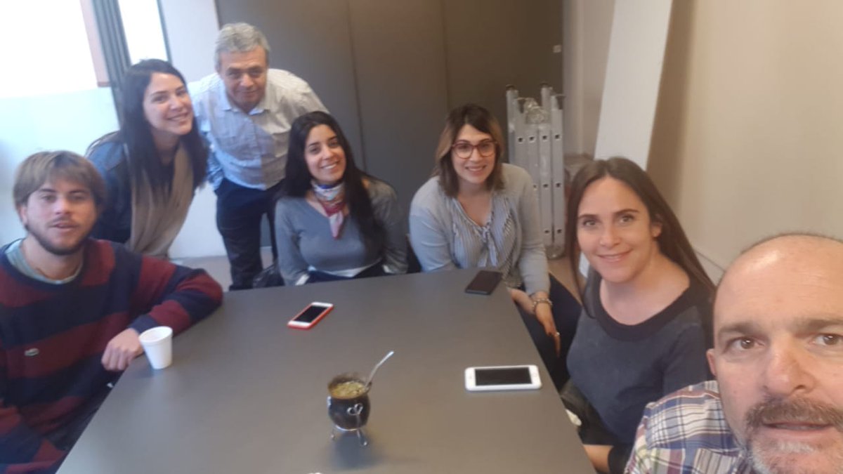 CdaFilialCba's tweet photo. 📚😊☑ Segunda semana completa de Inglés 💪 Gracias a todos los que participan de este nuevo ciclo y a Blueprint por la buena onda y predisposición para enseñarnos #CDACapacita #CDACrece https://t.co/a3HiGjJkcQ