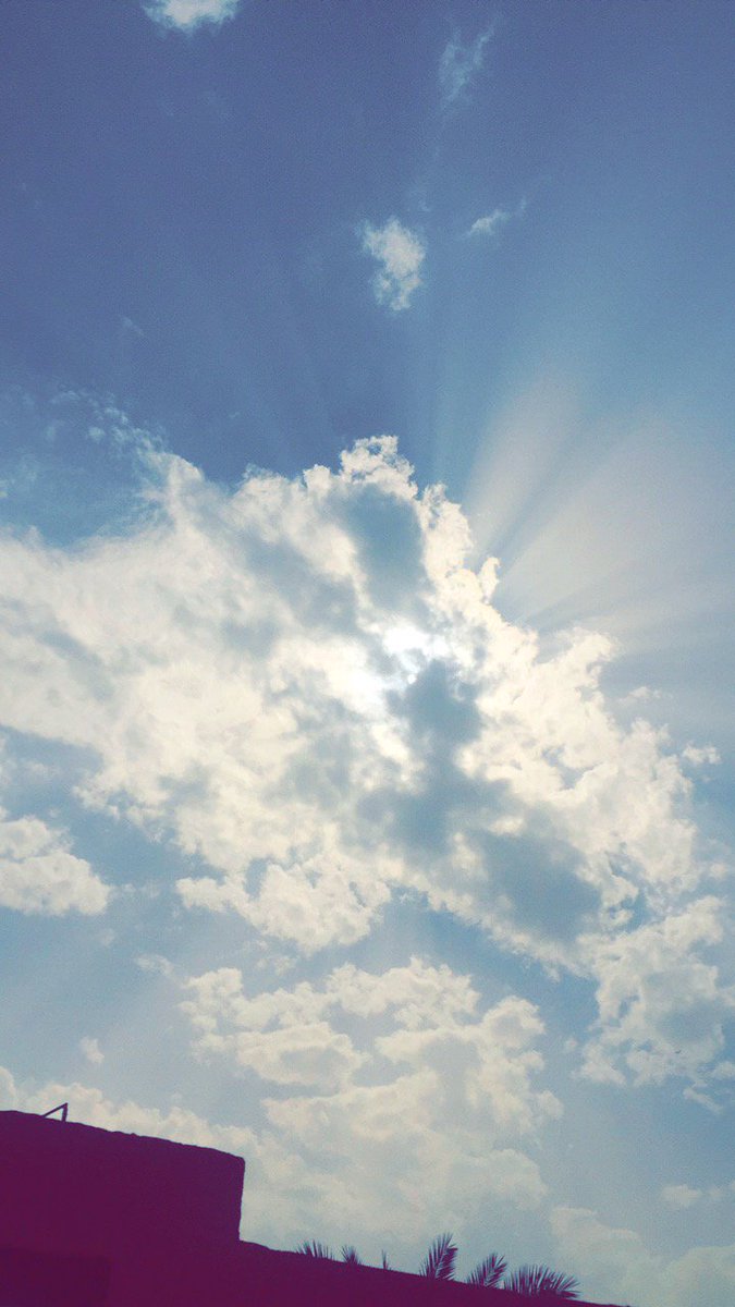 Gedoo27's tweet photo. "واختر لقلبي سبيلًا غير ذي عوجٍ
وكن نصيري على الدنيا ومن فيها".

مساء الخير💕 https://t.co/TYHQgrZMem