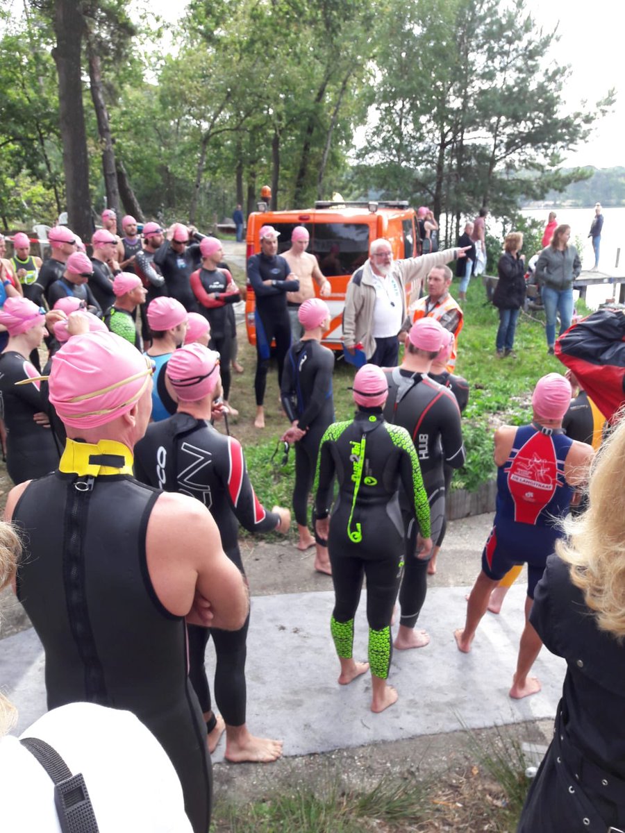 zwemrace's tweet photo. Nog meer foto's van de Zwemrace/Zwemloop. Ben je niet door Jos Dinkelberg vastgelegd, misschien dat je hier tussen zit dan. https://t.co/g3IlAKV0SN https://t.co/7MQ2xvt0V5
