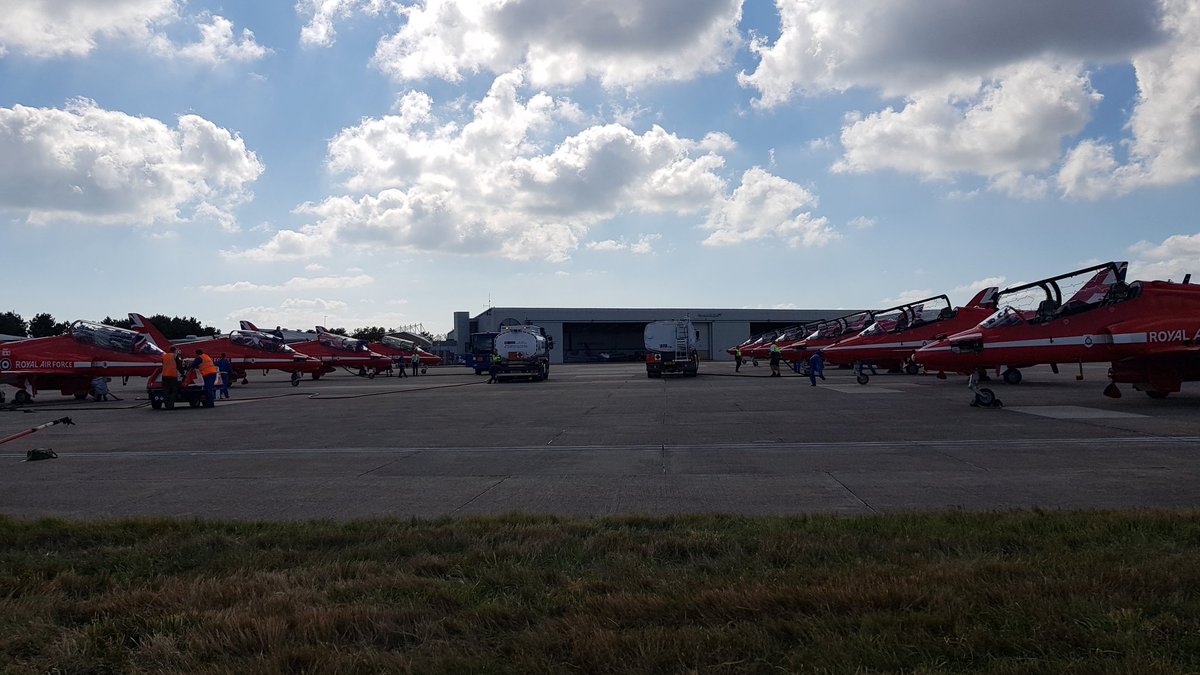 DyeTeam_RAFAT's tweet photo. It's all go go go for @DyeTeam2018 and #circus2018 getting @rafredarrows turned around and made ready for @JerseyAirshow at 1620. https://t.co/xcBm0jjtfM
