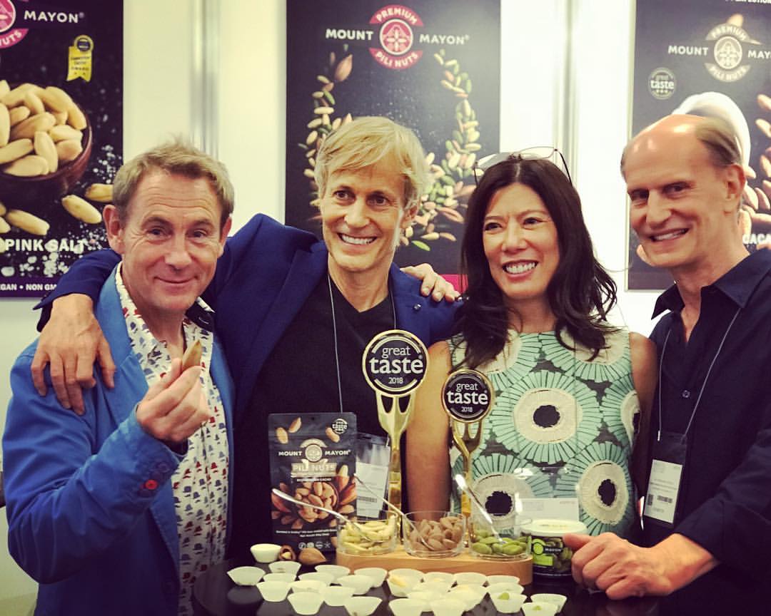 Nous avons eu une #excellente #entrevue avec <a href="/NigelBarden/">Nigel Barden</a>,le #journaliste #gastronomique phare du #Royaume-#Uni, à la <a href="/SpecialityFair/">Speciality & Fine Food Fair</a> #Fine #Food #Fair de #Londres!
#Credit #Photo📷: mountmayon.com
<a href="/guildoffinefood/">Guild of Fine Food</a> 
#noix #pili #supreme #award #great #taste #awards #love