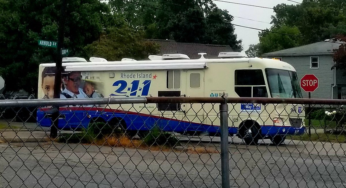 RIVetsDirector's tweet photo. Hey Neighbor! Help is just around the corner. Come join the @liveunitedri 211 Team at Goodneighbor Food Panty in @CityofEastProv 9 to Noon; remember just #Ask4Dave https://t.co/EGsesQHBIe