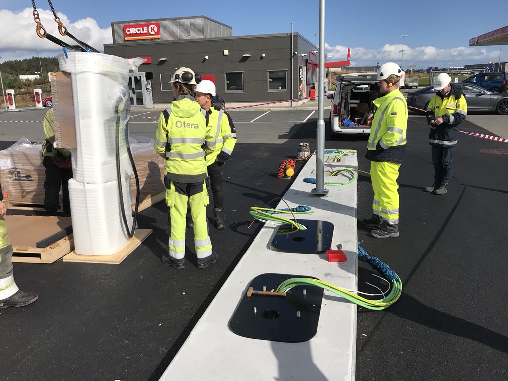 Successfull delivery of <a href="/UnimiSolutions/">Unimi Solutions</a> modular bases for first #HPC chargers for @IONITY_EU #EV #charging