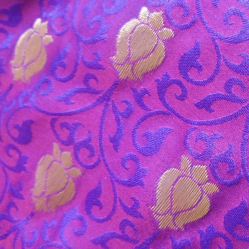 UniquelyChicRI's tweet photo. Sneak Peek 👀 of the fabric for our @StyleWeekNE Accessory Showcase this month at the #RI Convention Center! #SWNEsept2018 #StyleWeekNE #fashionshow #pvd #goprov #401only #eventdecor https://t.co/MCtlhqAWOh