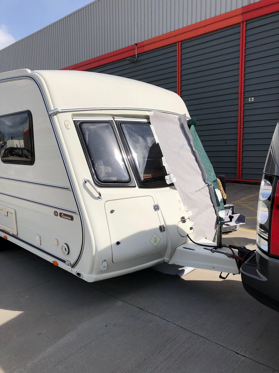 ProtecOffice's tweet photo. Creating a new towing jacket pattern for this vanmaster, replacing their old style protec cover ..#outwiththeoldinwiththenew #TowingJacket #protec #vanmaster https://t.co/TEEJotUelM
