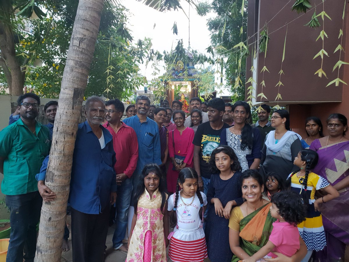 SaundaryaR's tweet photo. Awesome #VinayagaChaturthi at #UdyogGruhaa - corp office of @AVTARGroup! Total bliss as we gathered &amp; celebrated our #UdyogaVinayagar God of Careers! Seniors, adults &amp; children - performed Abhishekams, sang songs, partake of the prasadams that came from all houses. #BlissDivine https://t.co/EwMmrLZxIk