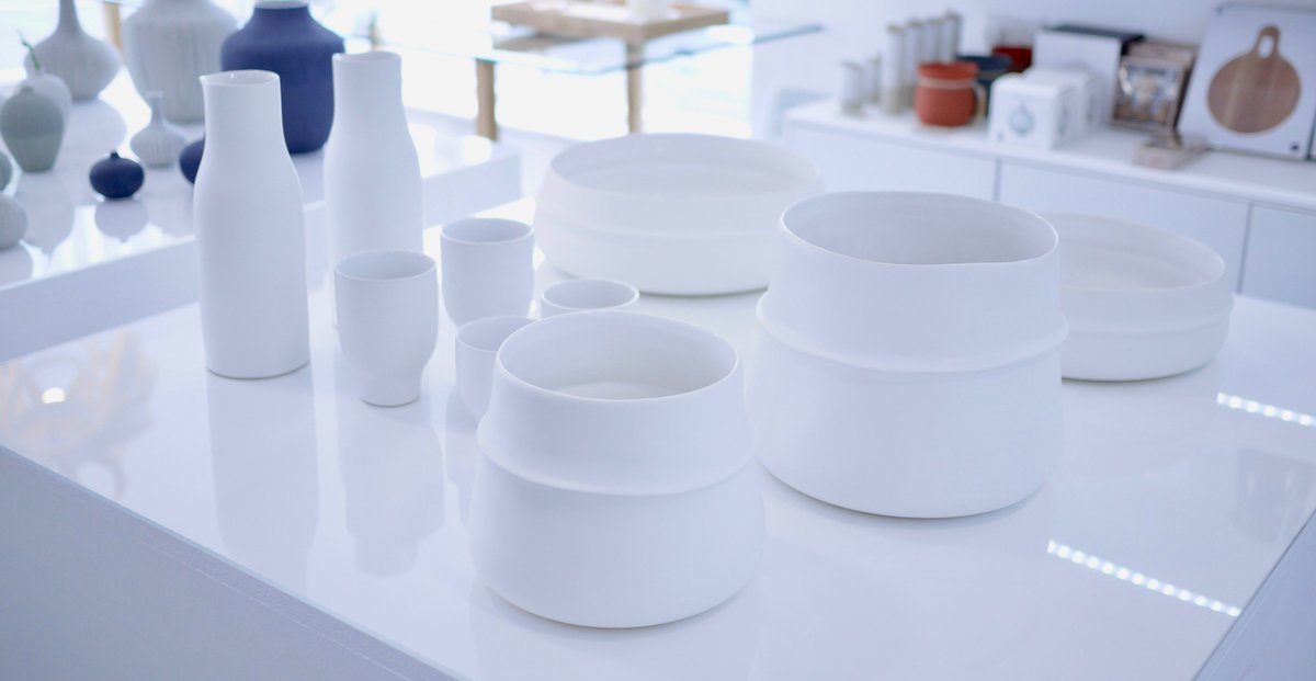 coastalscandi's tweet photo. There is beauty in simplicity ✨ #porcelain #white #bowls #jug #cups #tableware #danish #scandinaviandesign #hubsch #simplicity #home #interior #elegant #shop #coastalscandicornwall https://t.co/RbWrQdz9Mk