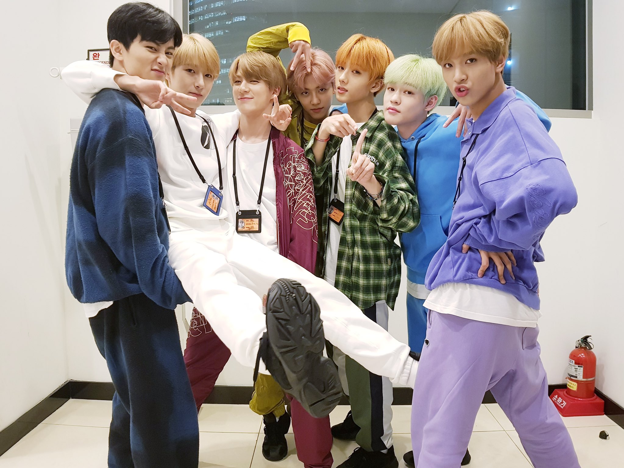 NCT DREAM on Twitter: "시즈니이이이 오늘도 너무 즐거웠어요!!! 낼 뮤뱅 사인회 있으니까 많이 많이 기대해