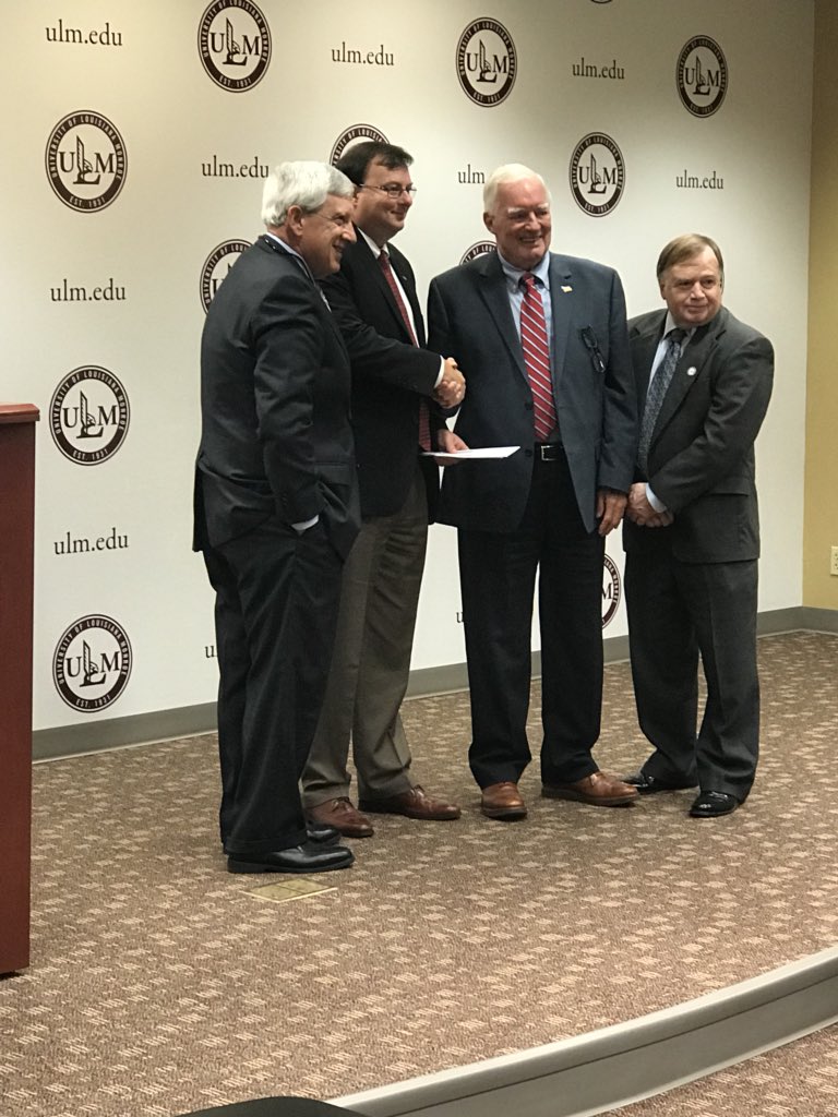 ULM_Official's tweet image. Louisiana Contractors donate $120,500 to the School of Construction. “You’re training the future leaders in our field.” - Vic Weston, Louisiana Contractors Educational Trust Fund Trustees and Louisiana Licensing Board