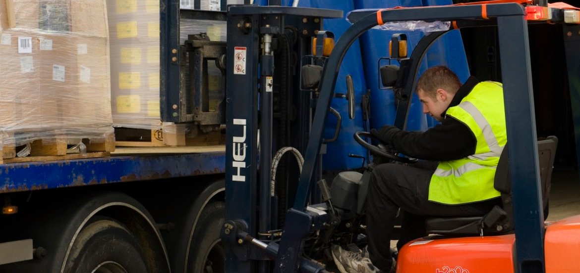 Let us help you to make savings on space, and reduce the need to commit to long-term leases for premises and staff. bit.ly/2pe2VZx #Warehousing #Logisitcs #Sussex