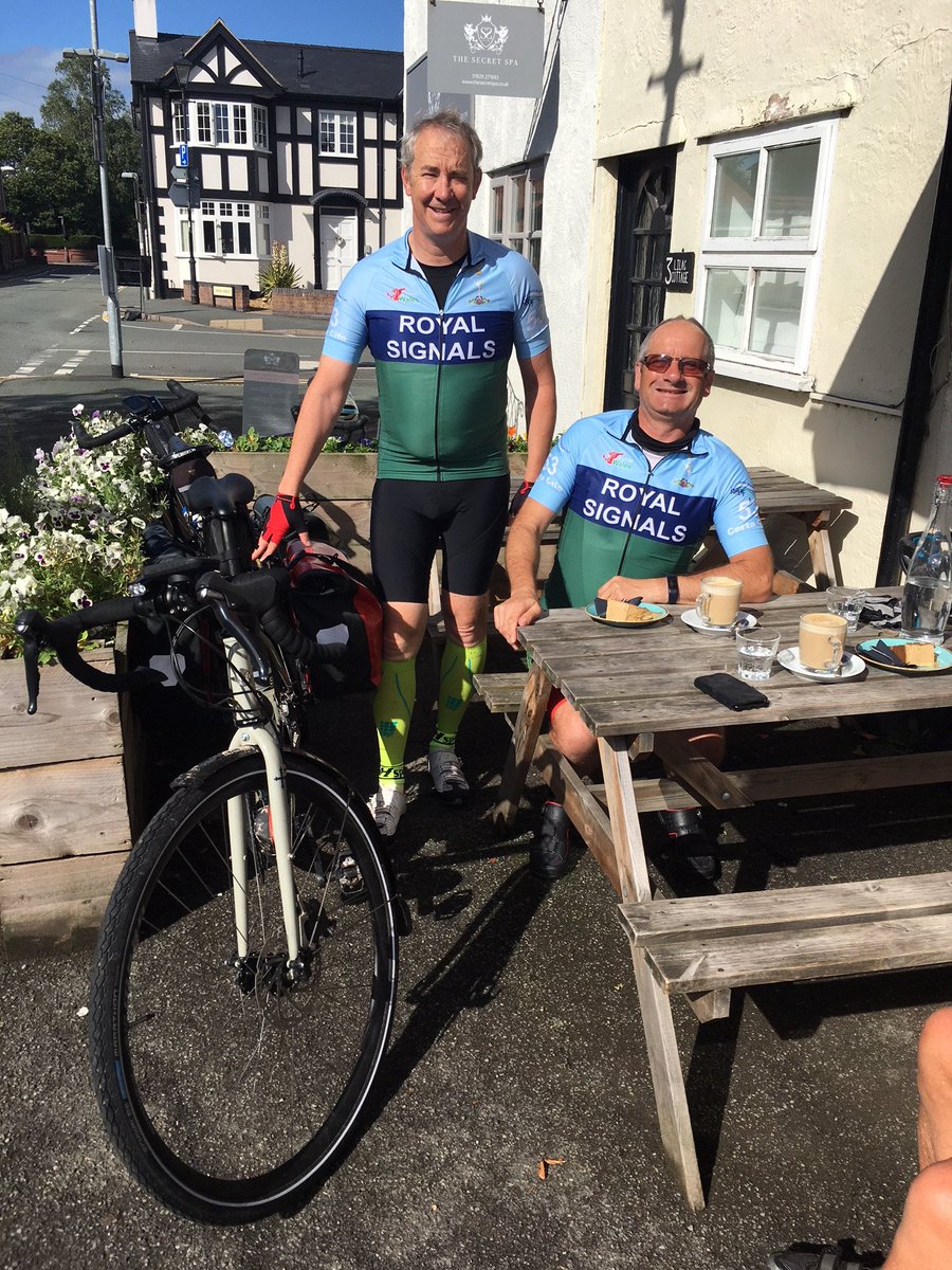 Day 9 of 12: Taking a well-earned break on the Mid Wales border on their huge 700 mile ride for charity - Love the new @pumdegtri tops boys, keep flying the flag for <a href="/CyberWales/">CyberWales</a> Donations to: justgiving.com/Chris-Rob-Arou… … … … and justgiving.com/fundraising/Ch… … …