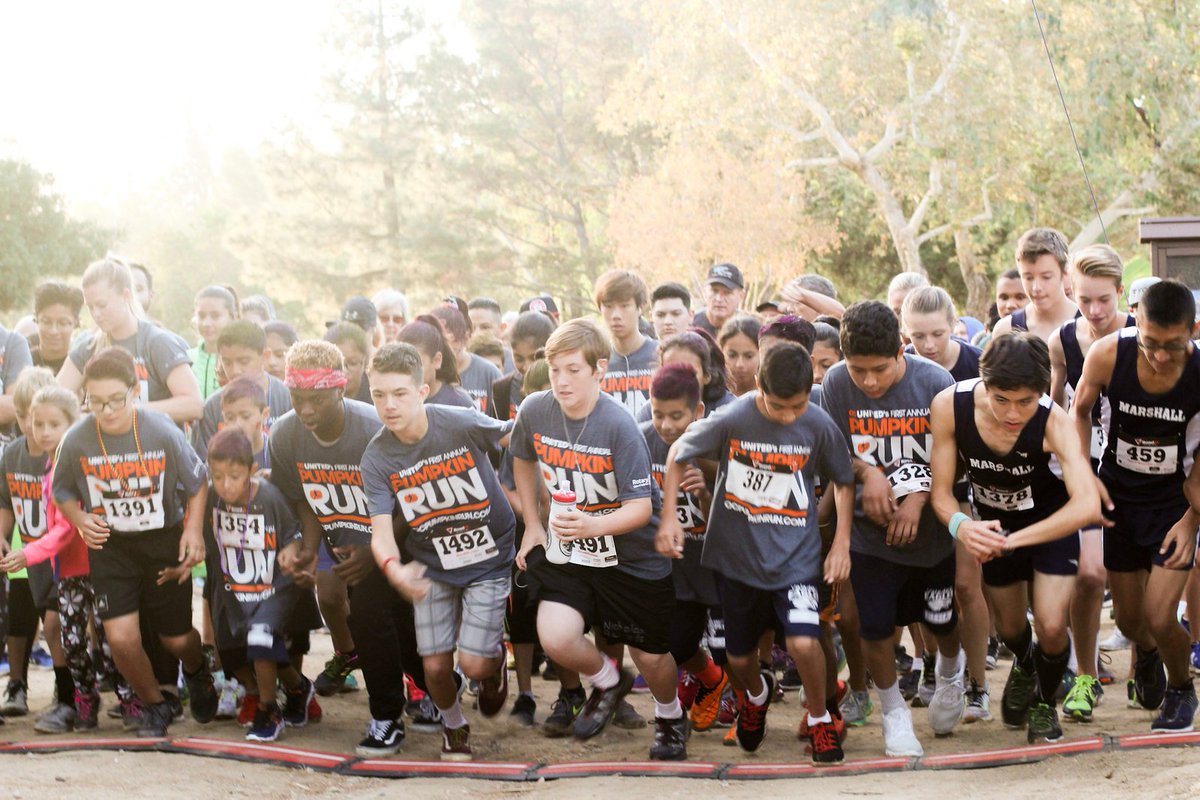 OCPumpkinRun's tweet photo. 🎃RUN🎃
Join us for a family-friendly, costume #run on the #Fullerton Trails!
Come help us support children and families in our under-resourced neighborhood programs. 📲 Learn more + sign up at https://t.co/f8zREFgSAv 🏃‍♂️ https://t.co/KZJSY71uvZ