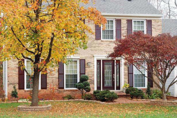 BW_Wheelbarrows's tweet photo. Fall is just around the corner! Get your house ready for the season with the help of a #BrentwoodWheelbarrow and these 7 tips: https://t.co/22z106iVnl #BrentwoodWheelbarrow https://t.co/yQodXpQqa6