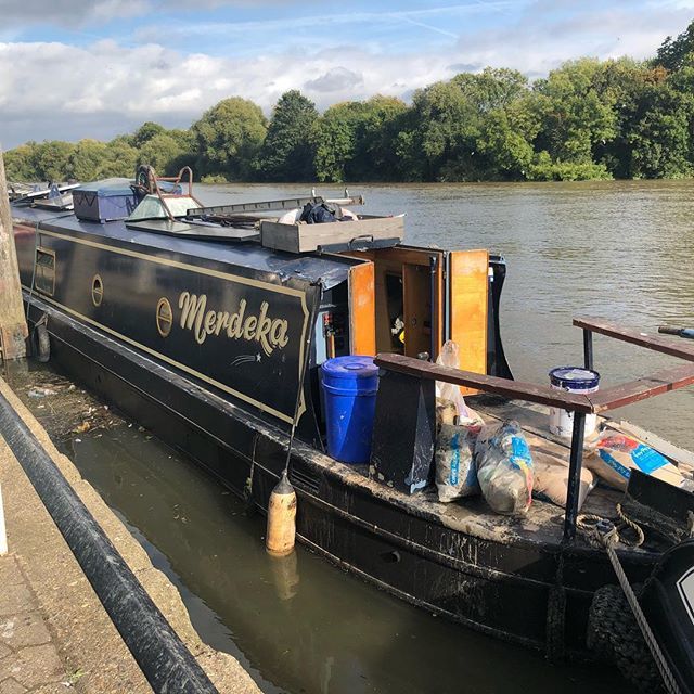 Timothy_Hughes's tweet photo. Narrow Boats In and around @LA_Pub_TW76BG #Isleworth #oldIsleworth #londonapprentice #london #londonist #londoner https://t.co/mJfQ9NPYZP https://t.co/7ByzYcHyZD