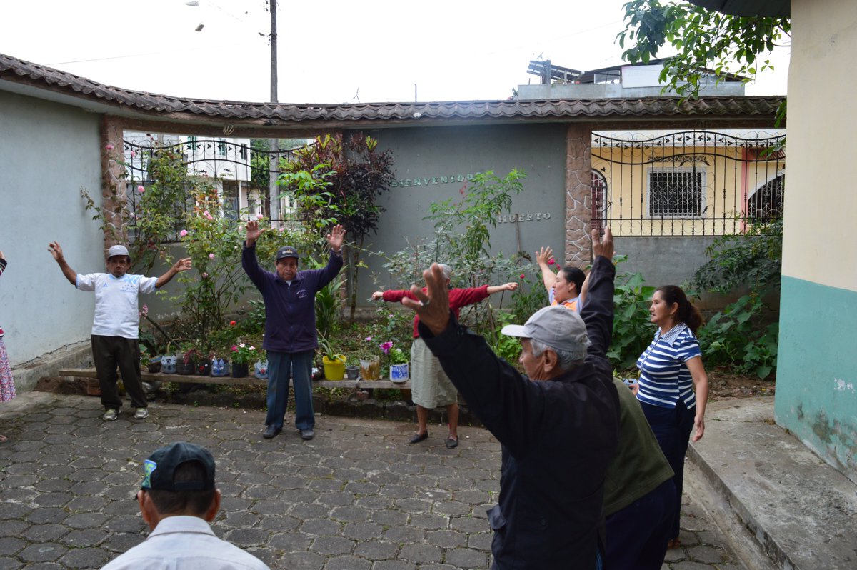 GADCUMANDA's tweet photo. El Dpto de Seguridad y Salud Ocupacional del GADM Cumandá mensualmente  se encuentra trabajando con bailoterapia con el grupo de Adultos Mayores  del Centro Gerontológico Virgen de los Dolores https://t.co/xOo6kKrp7f