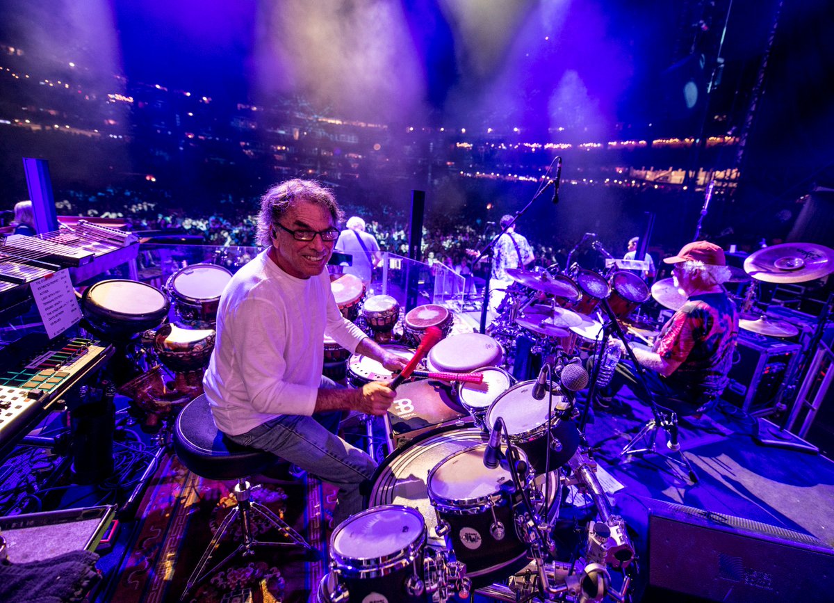 deadandcompany's tweet image. Happy Birthday to one of our Rhythm Devils, @mickeyhart! {📸: Jay Blakesberg}