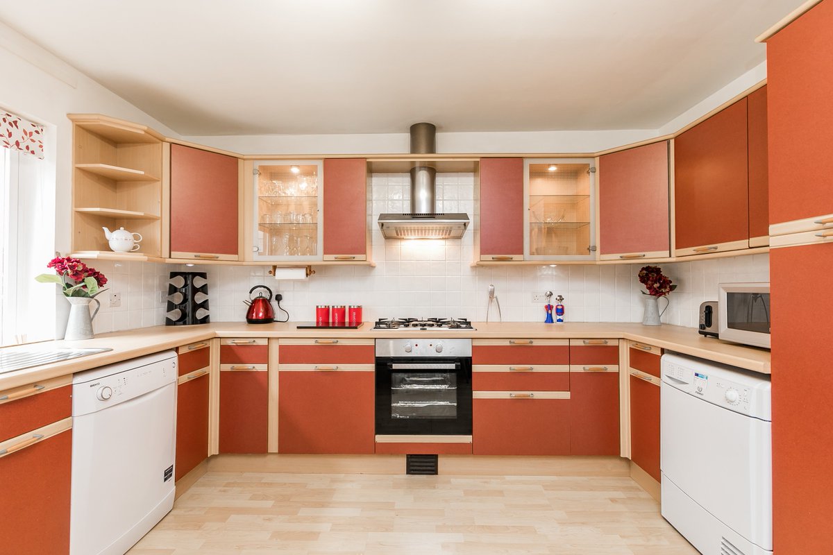 NEW PRICE!  22 Cults Court - NOW Offers Over £199,000
acandco.com/property/detai…
<a href="/ASPC_UK/">ASPC</a> #property #newhome #forsale