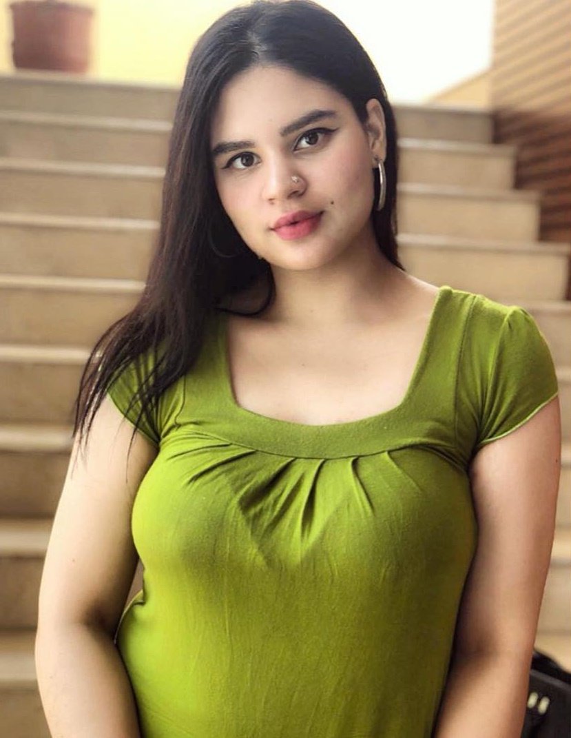 ShowbizAndNewz's tweet photo. #AroojMalik
#Pakistani #Fashion #Lollywood #Actress #Showbiz #News #pakistanifashion #instagood #instadaily #lifestyle #Film #Drama #Lahore #Karachi #Islamabad https://t.co/FecQSH4YpD