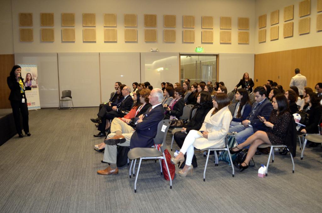 CiscoLatam's tweet photo. 🇵🇪 @albasanmart, Director Latam Partner Organization, inaugura la sesión dedicada al desarrollo y avance de las mujeres en IT, como parte del #ConnectedWomen y a propósito de la celebración #CiscoPerú20Años https://t.co/nY5tEpLbtK