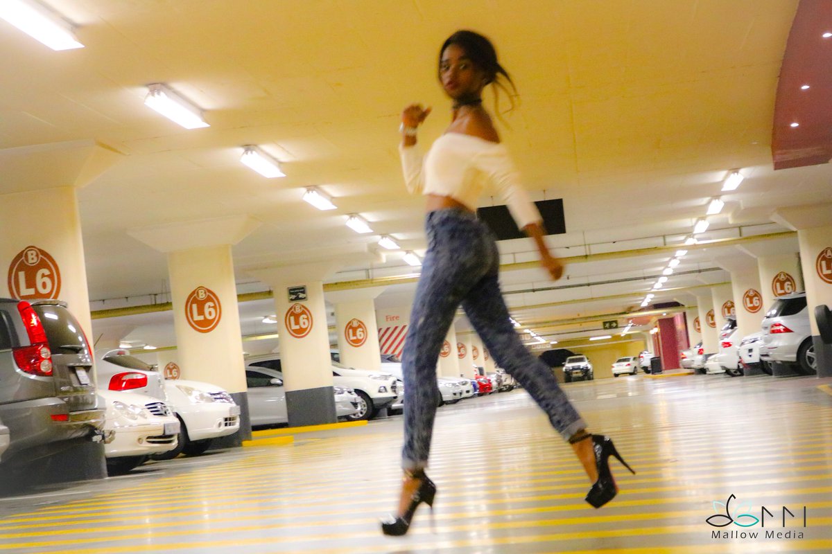 _bibi_sa_'s tweet photo. #ThickVsSlenderHuns
Couldn't let this tag pass me by because #TeamSlender stays winning ๐๐๐โบ๐๐ https://t.co/YKCtjrCgZU