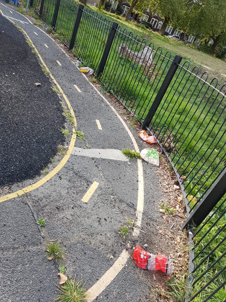 ally_mintz's tweet photo. @SuzHu @CannHallCllrs @wfcouncil @EccentricLDNer just been playing amongst today's mess. How often is the playground litter picked? https://t.co/KmXsoItmMW