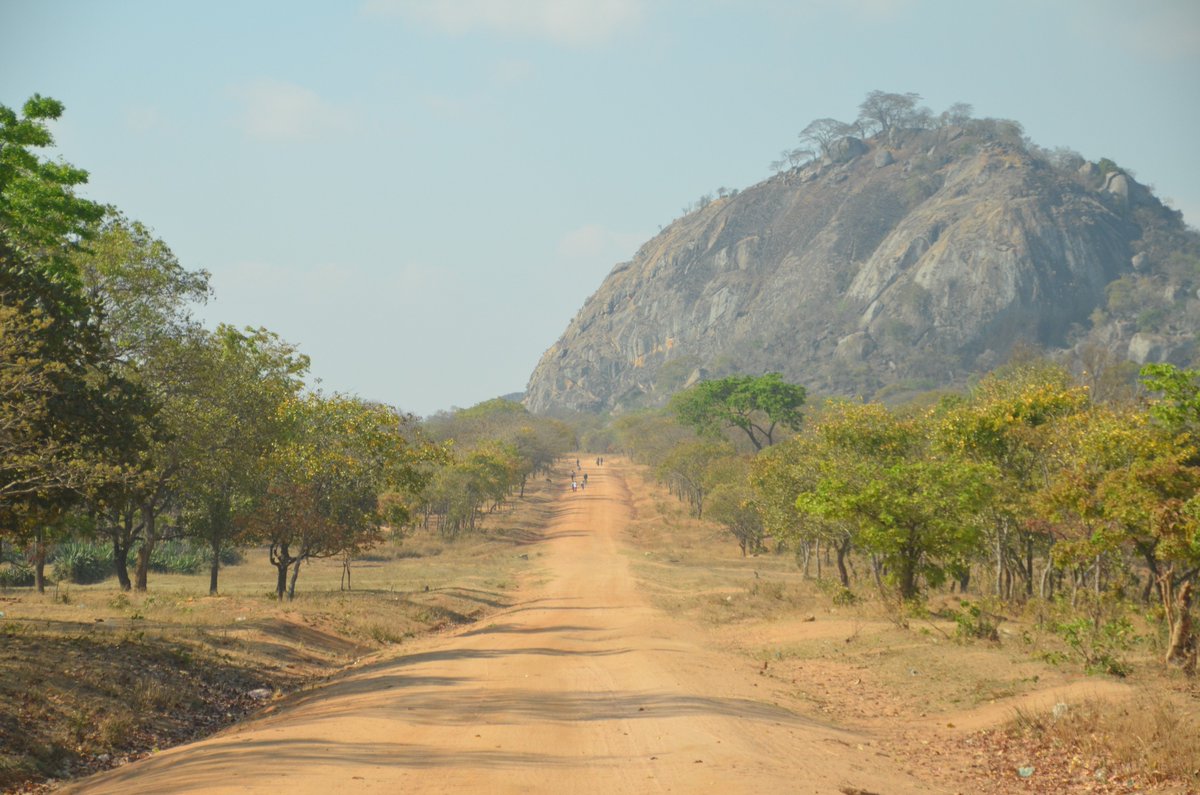 Maandag 17 september vertrekt een delegatie van Imena Foundation naar Zambia. Het wordt een blij weerzien met alle partners in de gebieden waar Imena Foundations verhaal 14 jaar geleden begon #ReisZambia