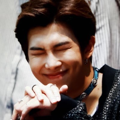 moon_killlllaaa's tweet photo. 우리는 삶의 마지막 숨을 쉬기 위해 당신을 사랑합니다. 우주에서 가장 좋은 생일. 우리는 당신을 자랑스럽게 생각합니다. 그리고 그것은 당신에게 달려 있습니다.@BTS_twt #rap_monster 💜💜✌
#happy_birthday_to_my_dear🎇🎇🎉🎊🎉🎉🎉🎊🎊🎊💋💋💋💋💋💋
#Tunisian_army💜💜💜💜💜💜💜💜💜💜 https://t.co/7uIbMwYYWy