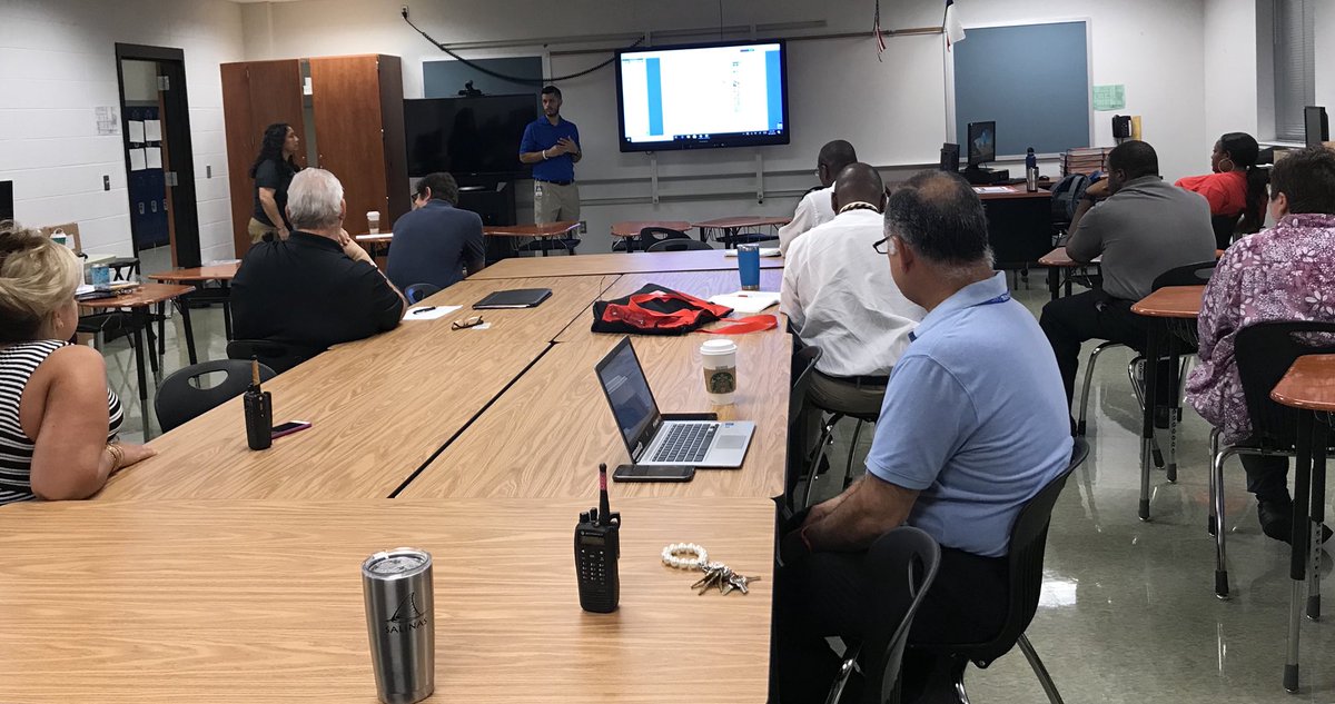 Davis9_AISD's tweet image. The time has come!! Promethean board training @Davis9Falcons! Oh the possibilities! Thank you DLS friends! #Classflow #ActivInspire @awillery @jkmetcalf1 @techchapa @MolitorDLSV1 @kickinitedtech
