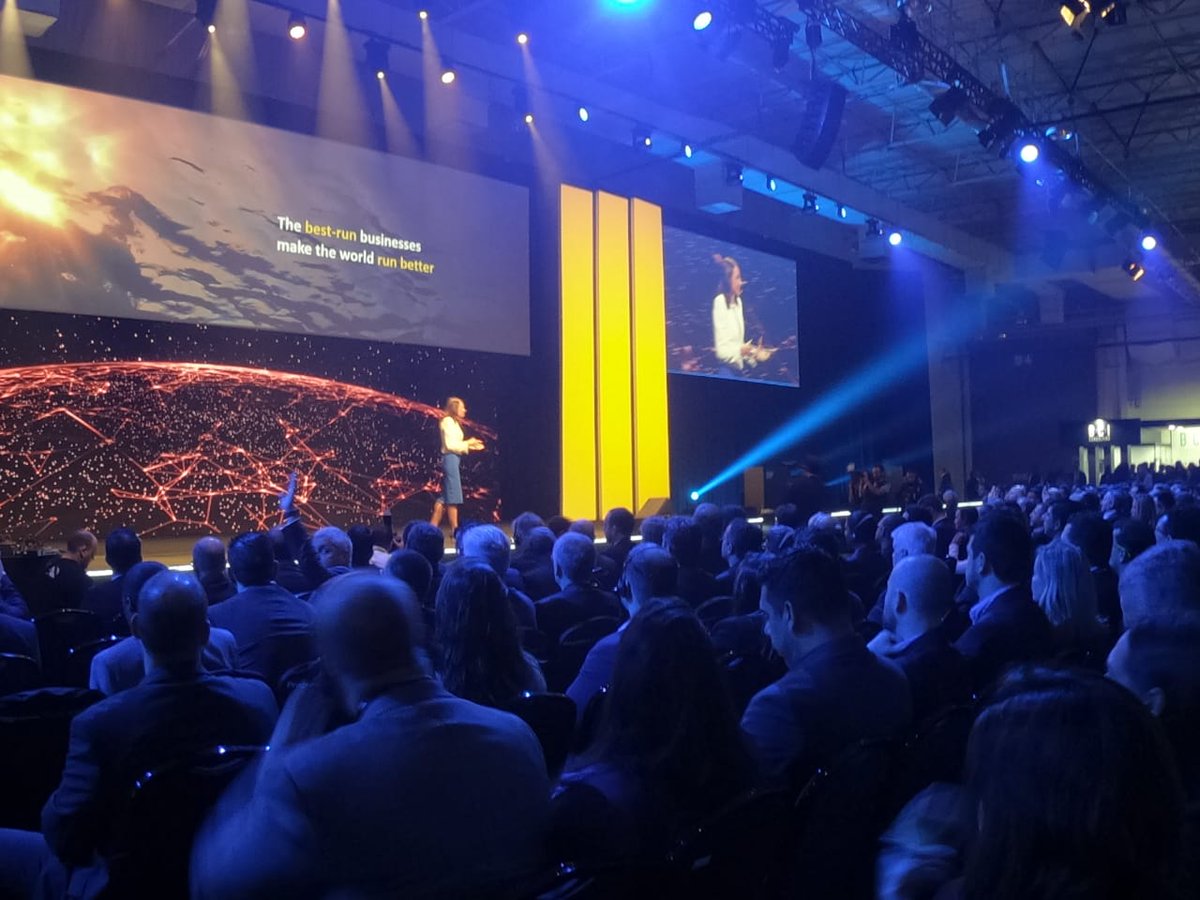cristinapalmaka's tweet image. Com uma poderosa rede de soluções para a #IntelligentEnterprise, a @SAP proporciona a melhor experiência do cliente através da utilização de tecnologias disruptivas e de ponta como AI, IoT, machine learning, e blockchain. Saiba mais: goo.gl/ABgsXh #SAPForum