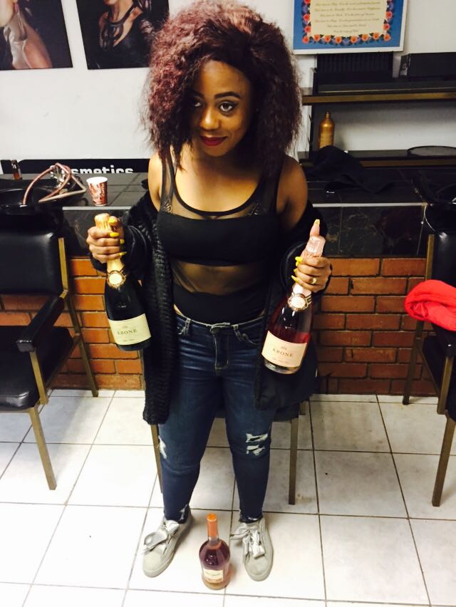 PhesihleZama's tweet photo. My #birthday #celebration #goodtimes #KroneChampaign #BisquitCognac #selfieprincess https://t.co/K6Y2FnCwpc