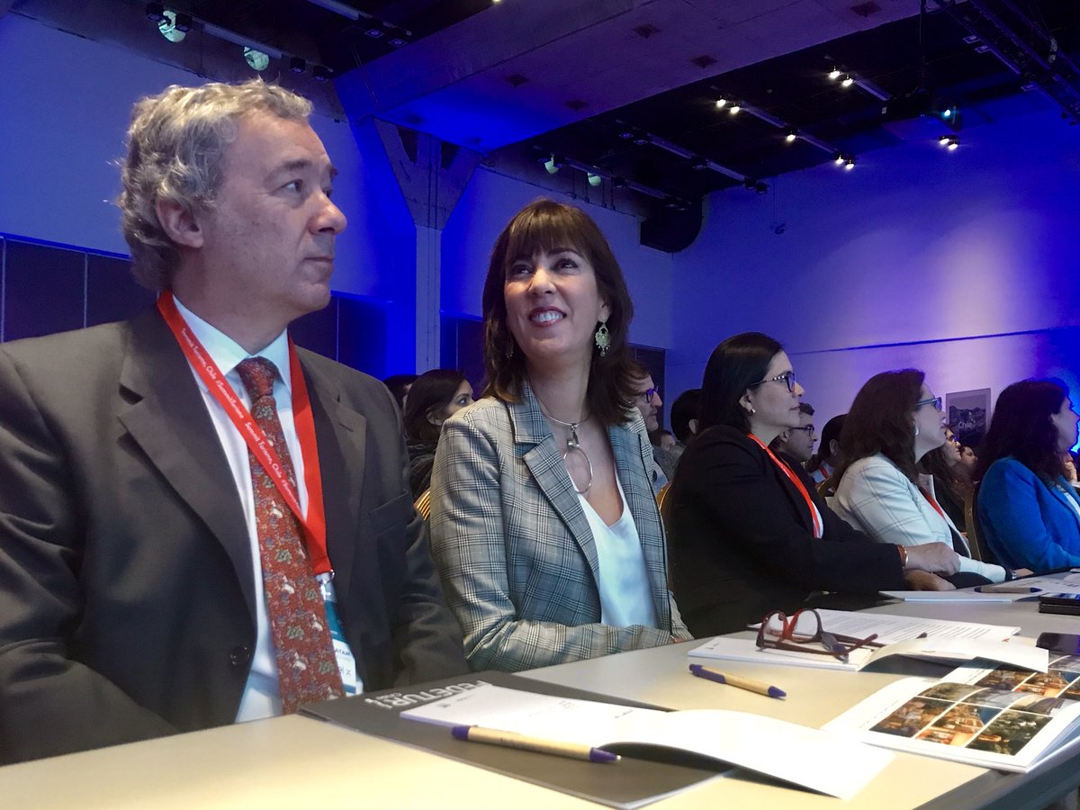 monicazalaquett's tweet photo. Felicitaciones a @FEDETUR_Chile por la realización del Summit, encuentro en el que analizamos el presente y futuro de nuestro sector, hacia dónde estamos avanzando, cómo lo estamos haciendo. Una discusión muy necesaria! #SummitTurismo2018 @subturismo @sernatur @meconomia https://t.co/tRT1zIQtrC