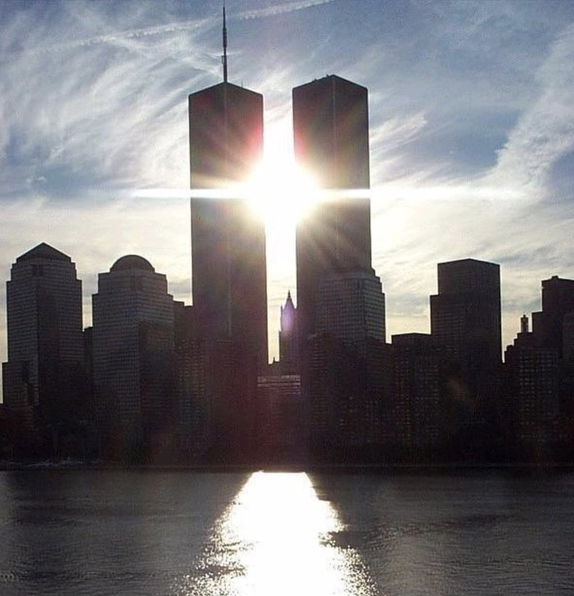 “Even the smallest act of service, the simplest act of kindness, is a way to honor those we lost; a way to reclaim that spirit of unity that followed 9/11.” 17 years later, we never forget ❤️  🇺🇸