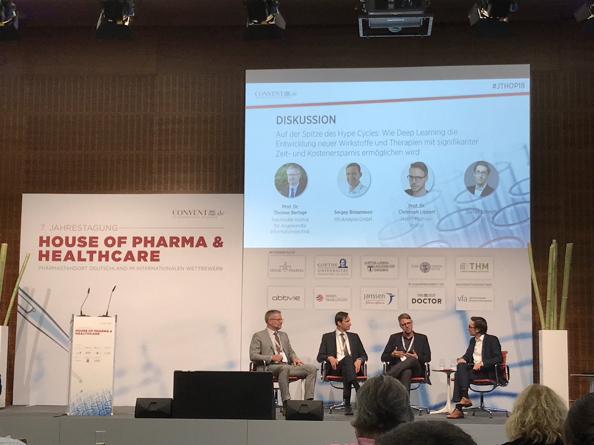 vfapharma's tweet photo. Qualitätssicherung & Risikomanagement sind zentrale Faktoren für erfolgreichen Einsatz von #DeppLearning & #KI in der Entwicklung neuer Wirkstoffe & Therapien. Experten diskutieren mit @cerlin @DIEZEIT bei #JTHOP18 Erwartungen. Einfache Lösungen gibt es da nicht.//#PharmaDigital https://t.co/ZAEOkIgnCL