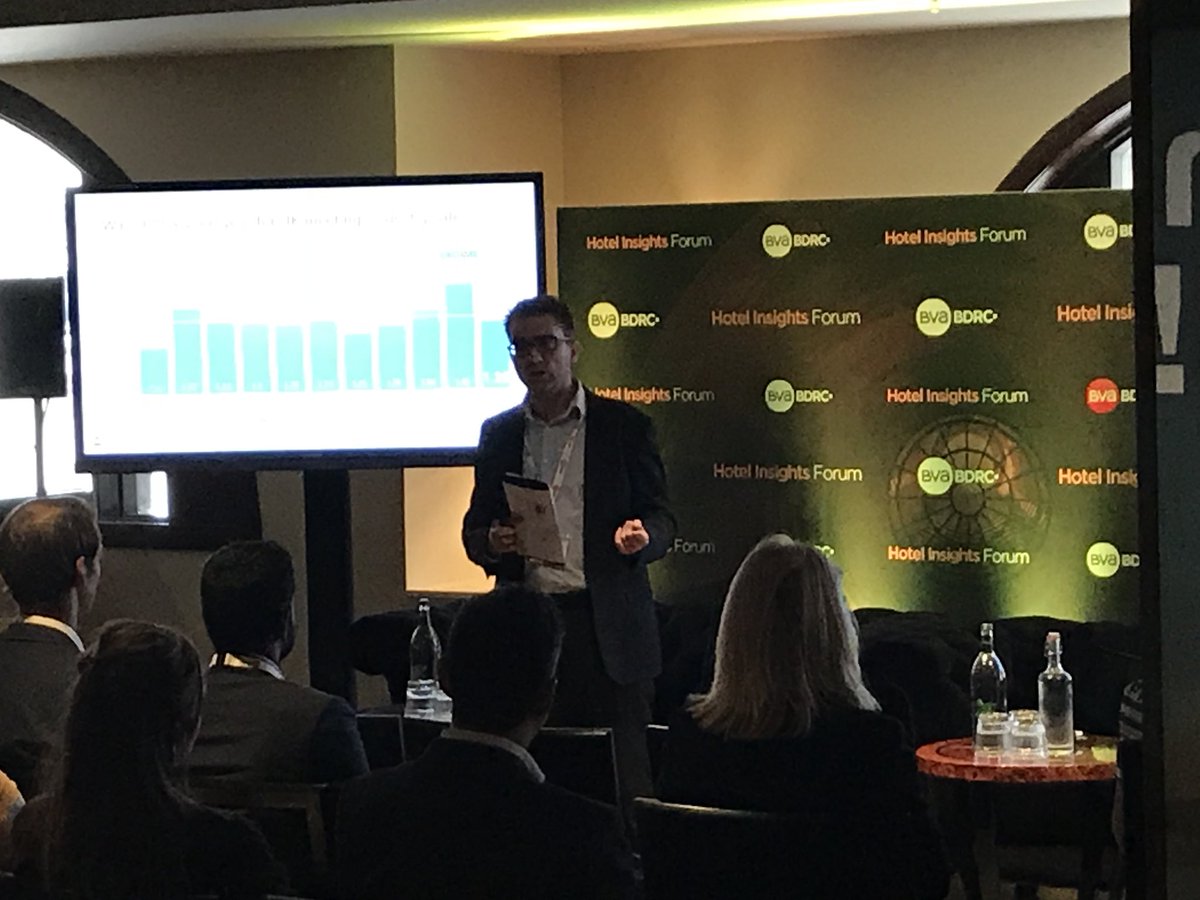 #HIF2018 meetings steam in the lovely Counting Room at <a href="/Cammandhooper/">Camm & Hooper</a> #bankinghall