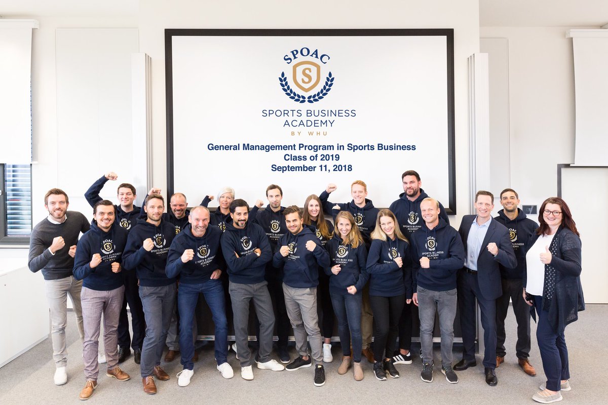 PhilippKlotz's tweet photo. Neuer SPOAC Jahrgang geht an der @WHU_edu an den Start - herzlich willkommen! @SPONSORsVerlag @ProfSLS https://t.co/4q5CoNH6Qc