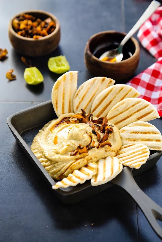 On Tuesdays, we surround ourself with Hummus Royale and good vibes.

#jamjardiner #loveforfood #jjfamily #bandra #andheri #food #ambience #saturday #music #foodies #foodlover #hungry #tuesday #weekday #hummus #hummusroyale #goodvibes