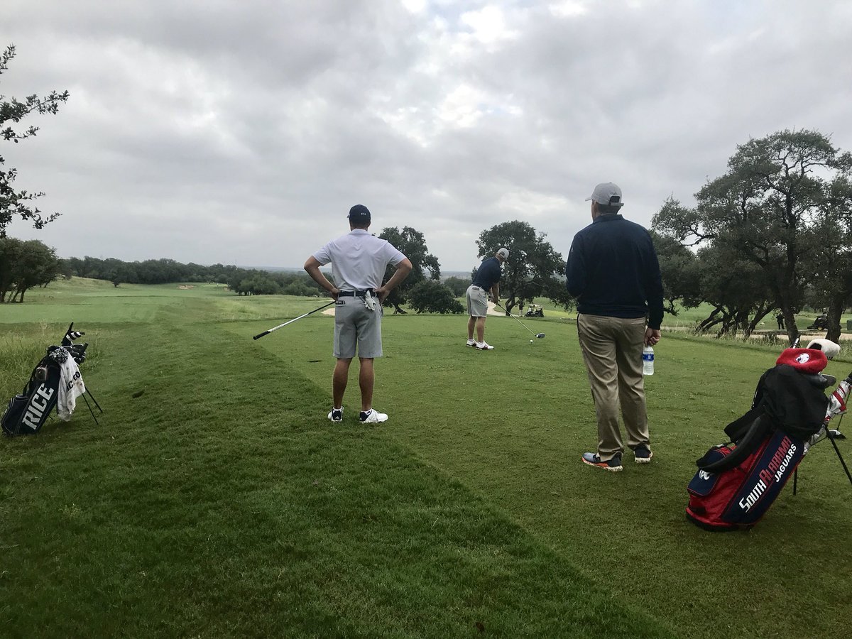 UTSALonestar's tweet photo. The final round is underway with hardware on the line. 

🔢 https://t.co/H3cvMBVqMM https://t.co/WC7r6HTkSF