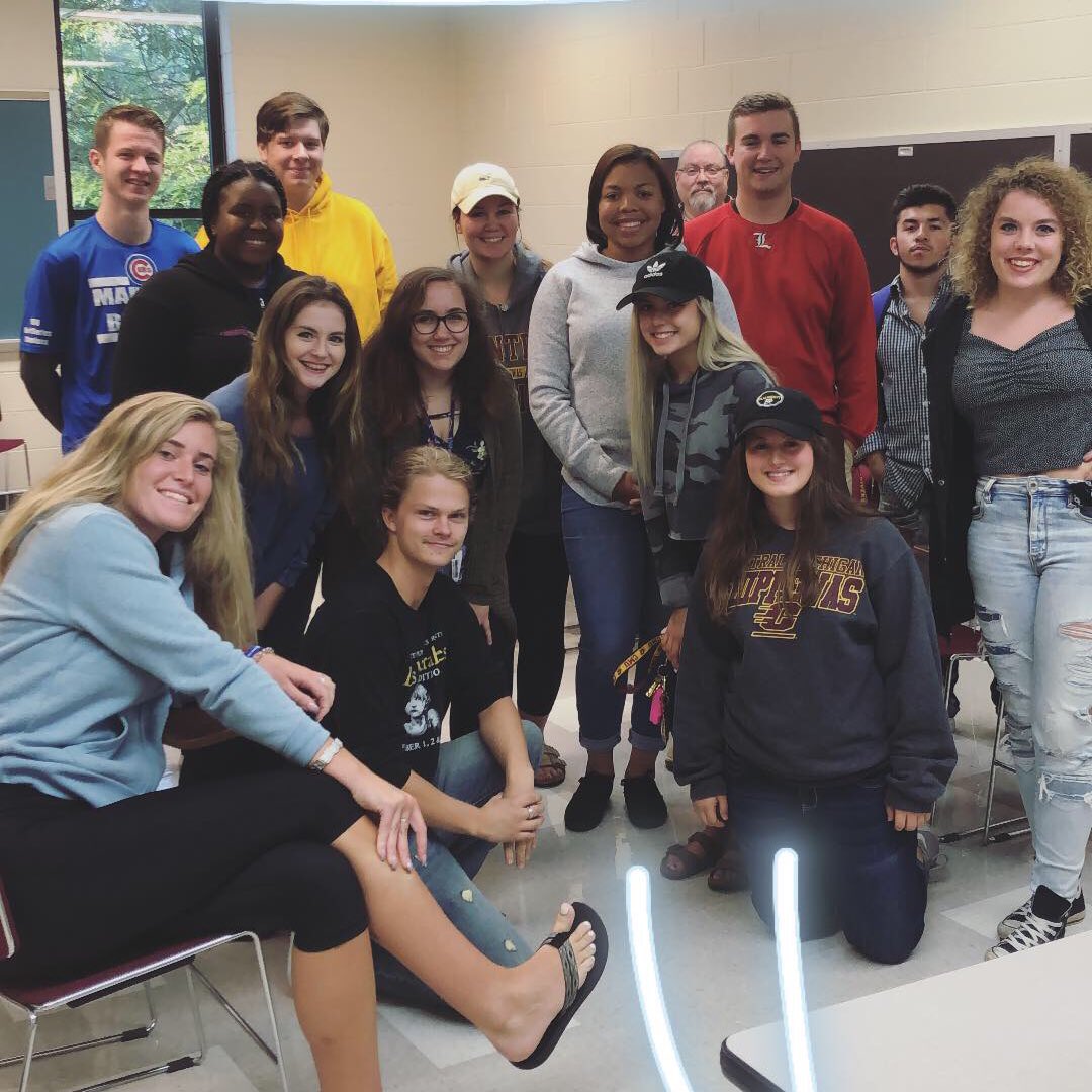 NBSCMU's tweet photo. Great turnout for our first meeting!!
~~~
If you couldn’t make it but still interested in joining, contact us through our social media! we can put you on our email list for updates on meetings and events!
~~~
#NBS #CMU #CMUNBS 🔥☝🏼 https://t.co/rgLGXCapnM