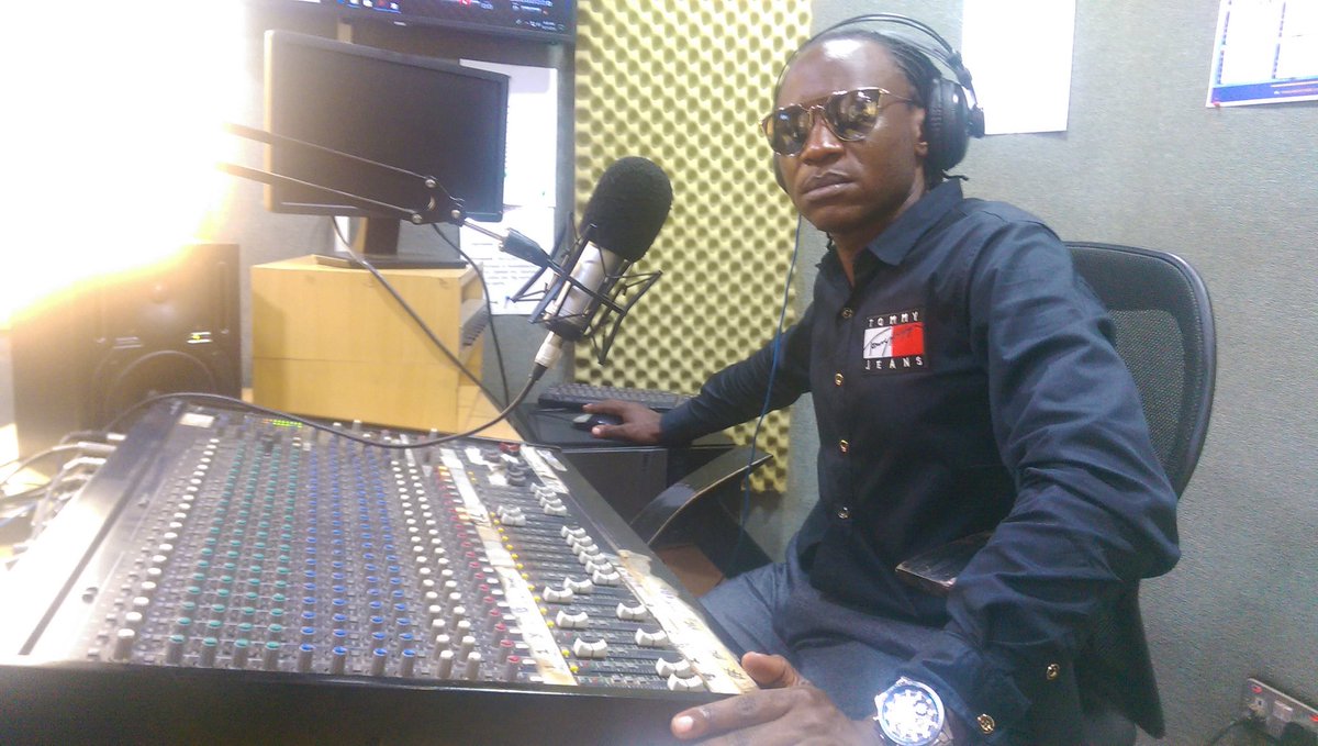 metrofm908's tweet photo. On air it's Uganda one .
The music specialist Herbie k is in studio together with our guest of the day Sharon Payton.
We are sponsored by hardware world and Coca-Cola.@HerbbiekayUG @babuedward @Cocacolauganda @HardwareWorld2 @Irenentale @AlvinKizzug @MovitProductsUg. https://t.co/H5KZ91Mtq4
