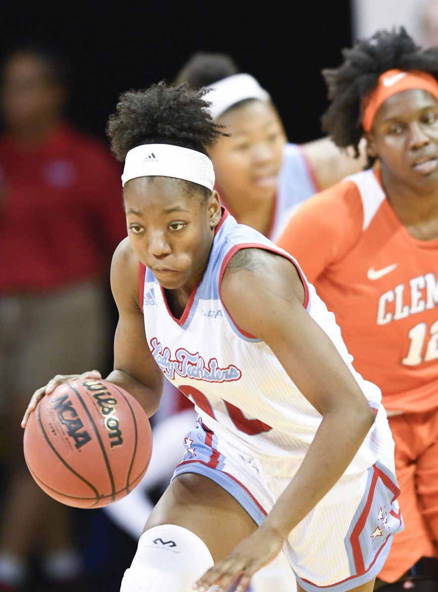 LATechWBB's tweet photo. HAPPY, HAPPY birthday, Amber Dixon! We hope No. 20 is the best one yet for No. 10. We love you!! https://t.co/prPS1xV9SI